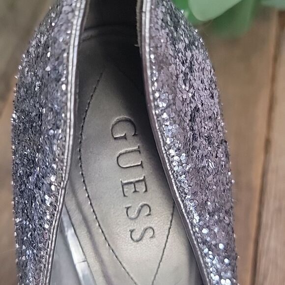 Guess Patches silver glitter platform pump Women's Size 8M - Picture 9 of 12